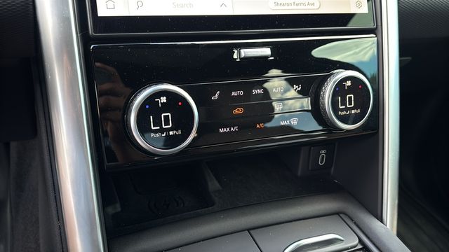 Used 2026  Land Rover Gemini Edition image 30