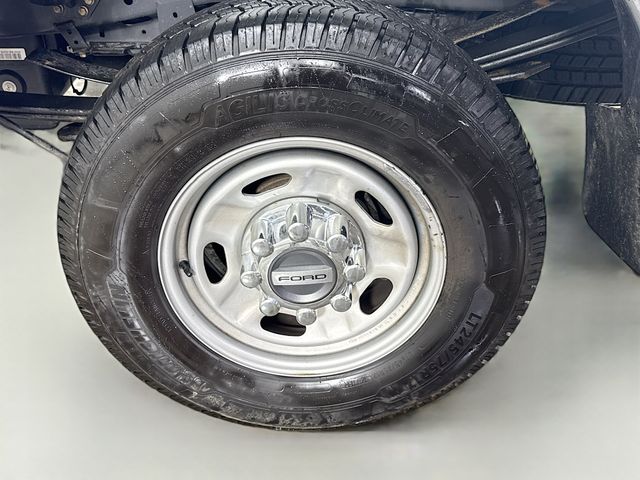 2022 Ford F-350SD XL photo