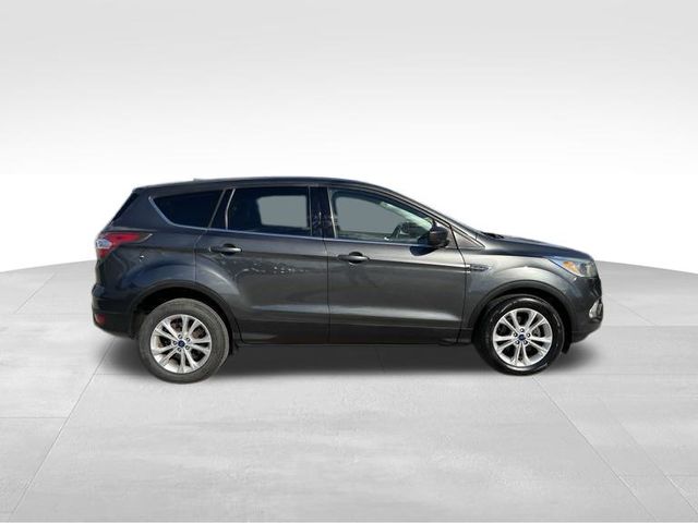 2017 Ford Escape SE 12