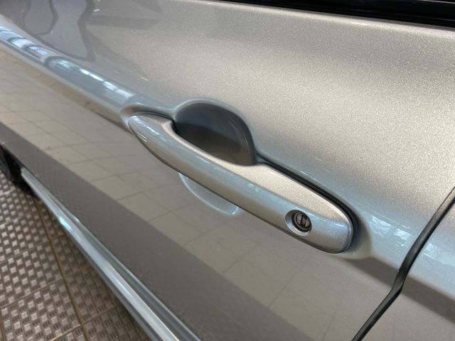 Used 2022  Toyota XSE image 10