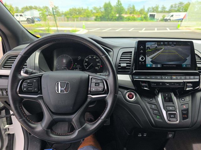 Used 2025 Honda Odyssey Van