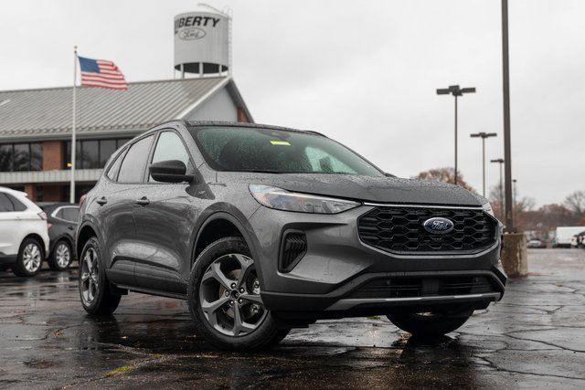 2025 Ford Escape ST-Line photo