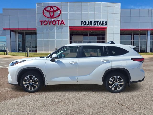 2023 Toyota Highlander XLE AWD