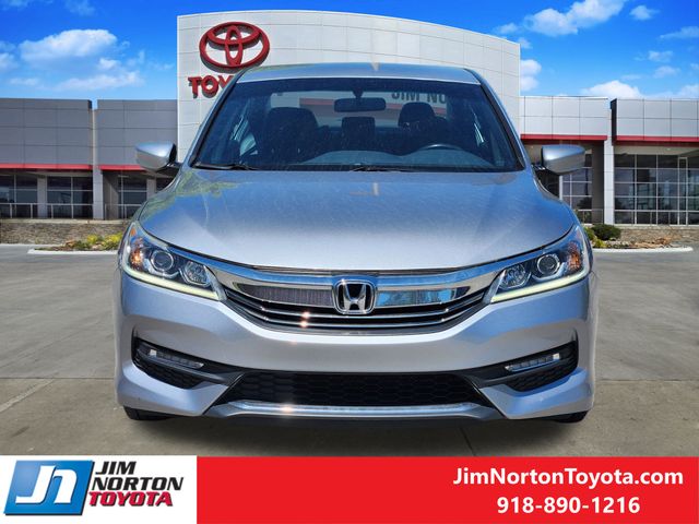 Used 2017 Honda Accord Sport with VIN 1HGCR2F52HA077896 for sale in Tulsa, OK