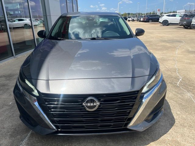 Used 2024 Nissan Altima Sedan