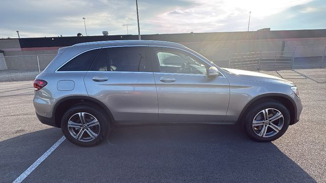 2022 Mercedes-Benz GLC GLC300 - Photo 6