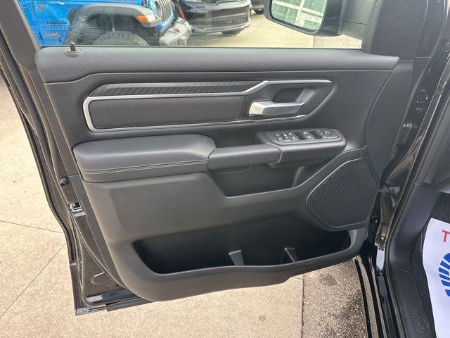 2026 Ram 1500 Big Horn/Lone Star - Diamond Black Crystal Pearlcoat exterior view 12