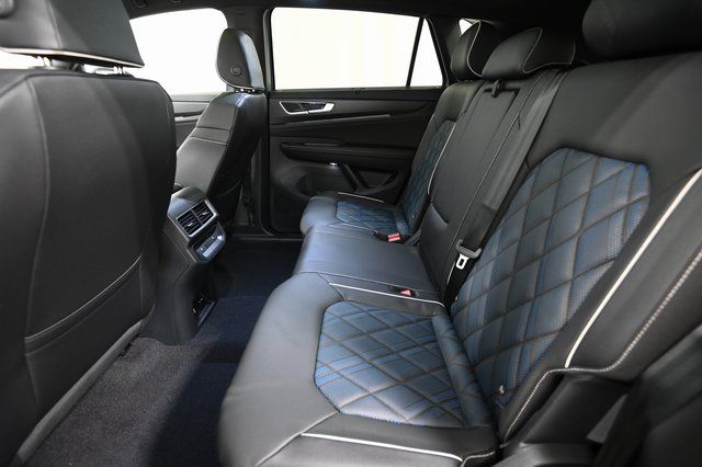 New 2026 Silver Volkswagen 2.0T SEL Premium R-Line image 9