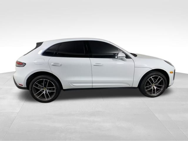 2022 Porsche Macan 2.0T 7