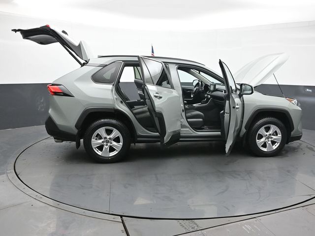 2021 Toyota RAV4 XLE 54