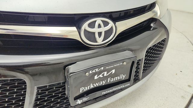 2017 Toyota Camry SE Silver at Emmons Autoplex