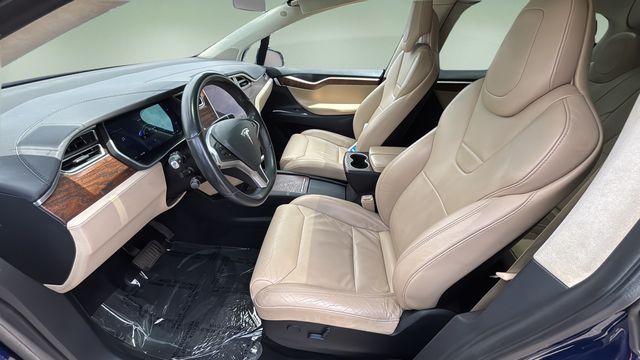 Used 2017 Blue Tesla 90D image 18