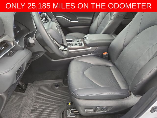 Used 2025 Toyota Highlander SUV