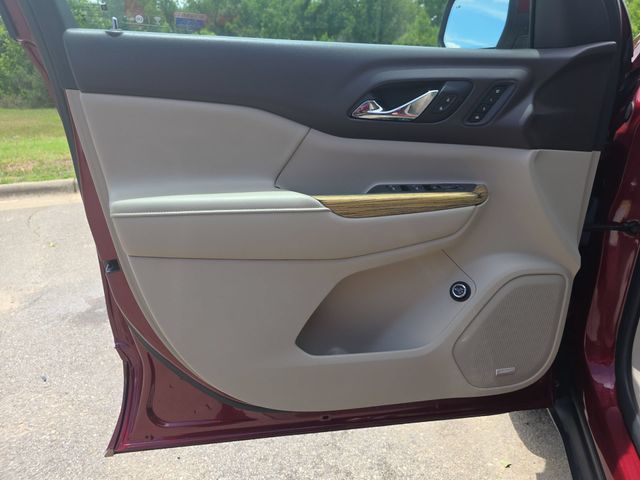 Used 2018 Crimson Red Tintcoat GMC Denali image 29
