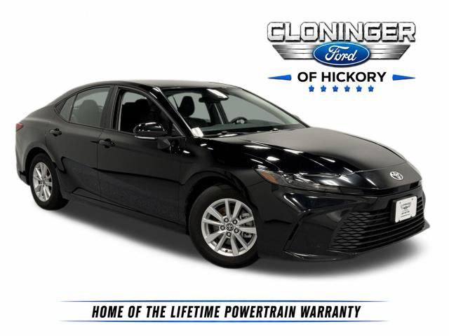 Midnight Black Metallic 2025 Toyota Camry Sedan Front-Wheel Drive Continuously Variable Transmission