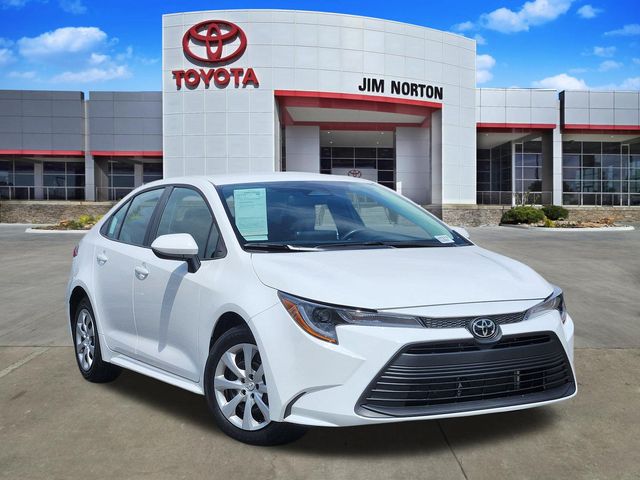 2026 Toyota Corolla LE CVT's photo