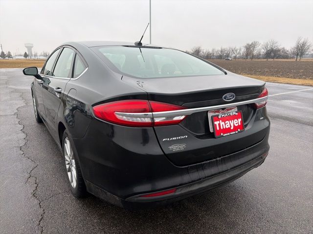 Used 2017 Ford Fusion SE 4D Sedan
