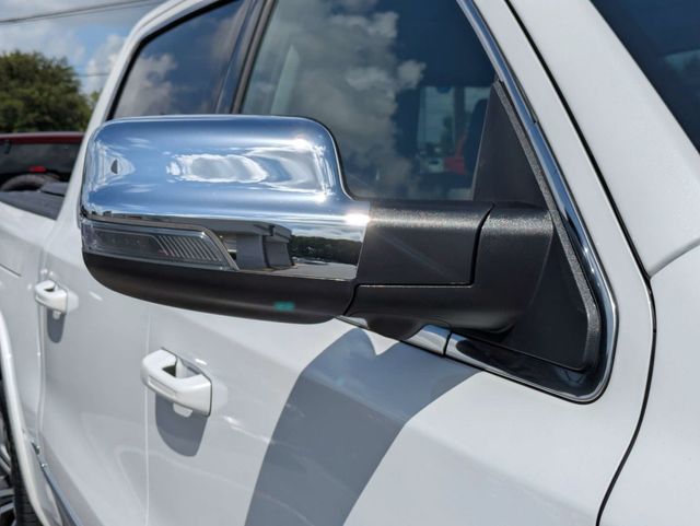 2026 Ram 1500 Tungsten Crew Cab 4x4 5'7" Box