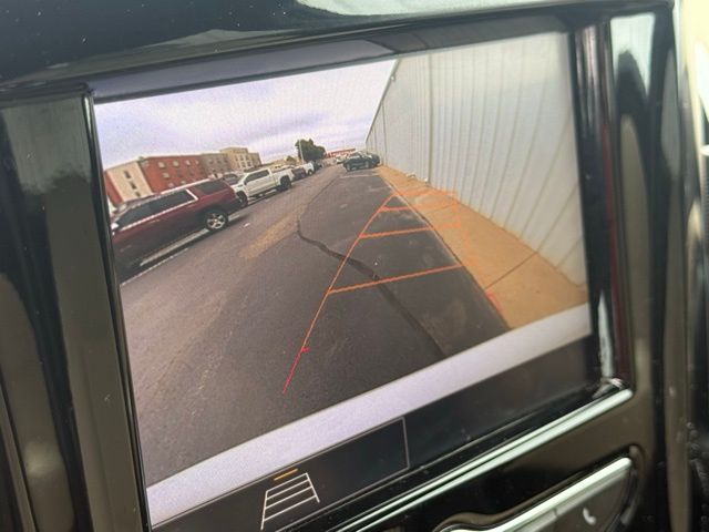 used 2023 Chevrolet Traverse car