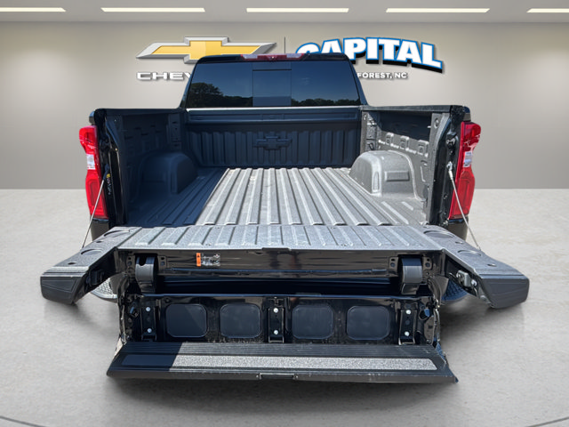 Used 2026 Black Chevrolet ZR2 image 35