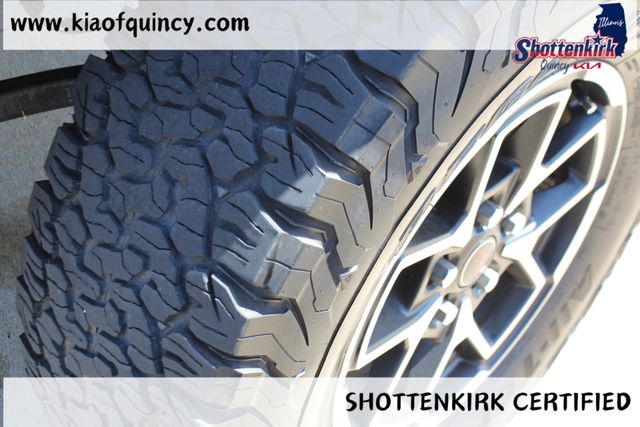Used 2025 Jeep Wrangler SUV