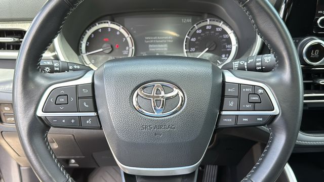 Used 2024 Toyota Highlander SUV