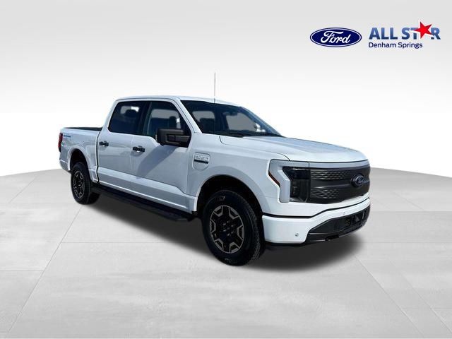 2023 Ford F-150 Lightning XLT SuperCrew AWD