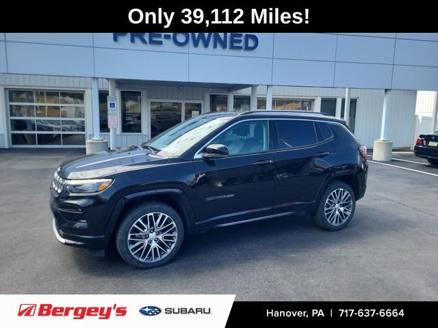Diamond Black Crystal Pearlcoat 2022 Jeep Compass SUV / Crossover Four-Wheel Drive 9-Speed Automatic