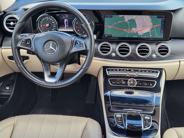 2017 Iridium Silver Metallic Mercedes-Benz E-Class E 300 RWD Sedan