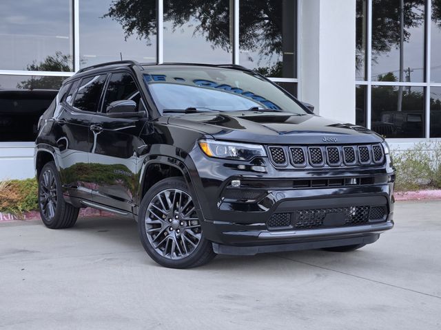 Diamond Black Crystal Pearlcoat 2023 Jeep Compass SUV / Crossover Four-Wheel Drive 8-Speed Automatic
