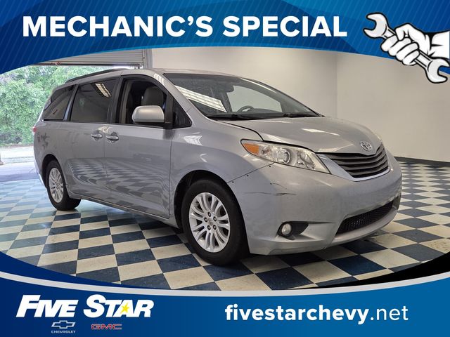 2013 Toyota Sienna XLE 7-Passenger