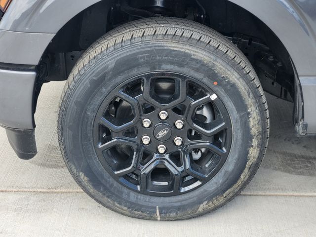 2025 Carbonized Gray Metallic Ford F-150 XLT RWD Truck