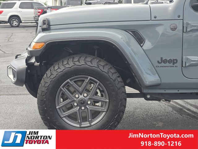 Used 2024 Jeep Gladiator Truck