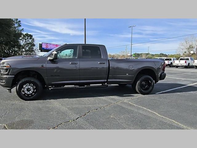 2026 Ram 3500 Laramie Crew Cab 4x4 8' Box