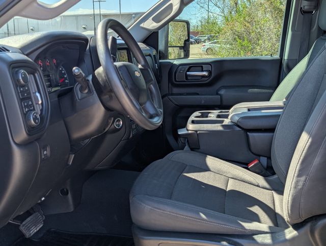 Used 2024 Gray Chevrolet Custom image 13