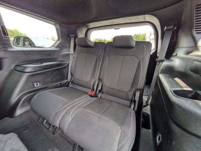 2024 Jeep Grand Cherokee L Laredo 4x4