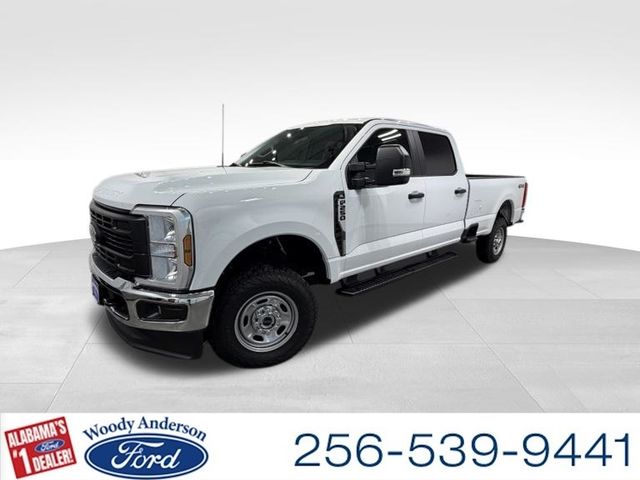 Oxford White 2024 Ford F-250 Super Duty XL Crew Cab 4WD Pickup Truck Four-Wheel Drive Automatic