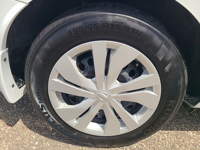 Used 2025 Nissan Versa Sedan