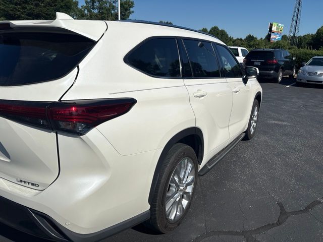 2021 Toyota Highlander Limited - Photo 8