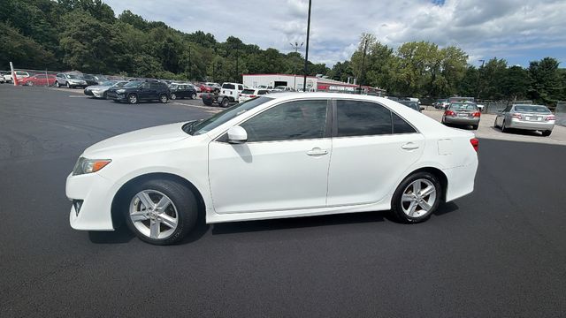 Used 2013 Toyota Camry SE with VIN 4T1BF1FK1DU299787 for sale in Akron, OH