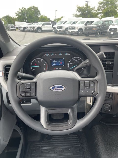 2025 Ford F-550 Super Duty 
