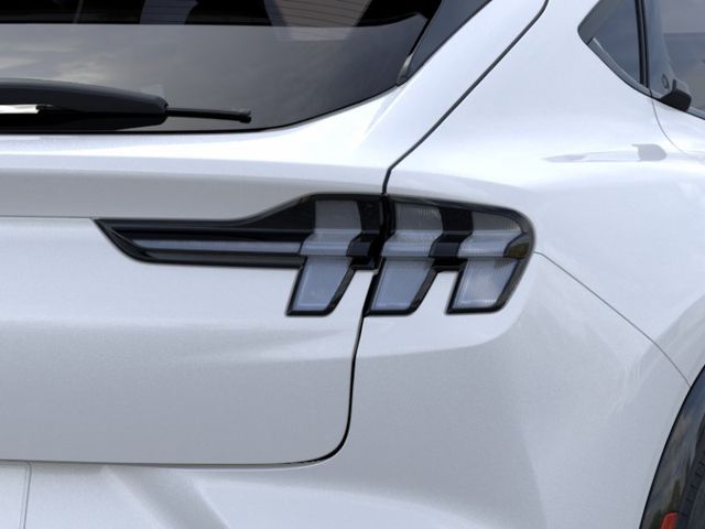 New 2026 White Ford Premium image 21