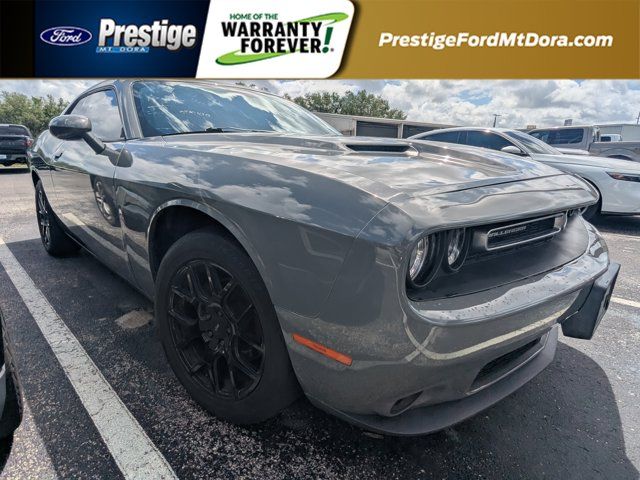 Destroyer Gray Clearcoat 2018 Dodge Challenger SXT RWD Coupe Rear-Wheel Drive 8-Speed Automatic