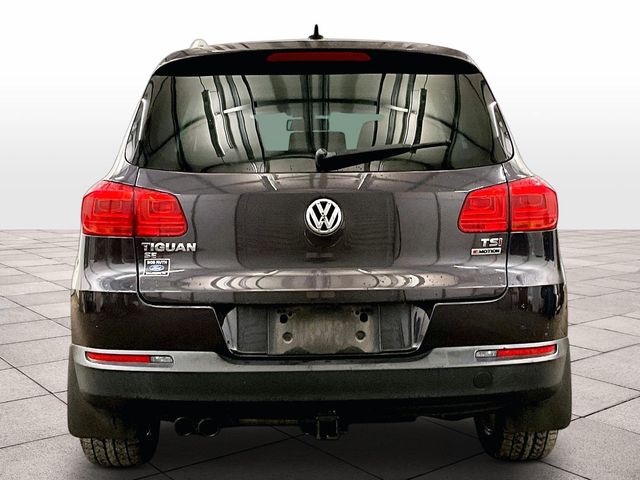 2016 Volkswagen Tiguan SE - 3