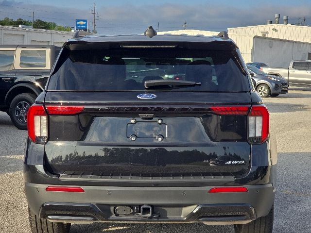 2025 Ford Explorer ST-Line:B02322