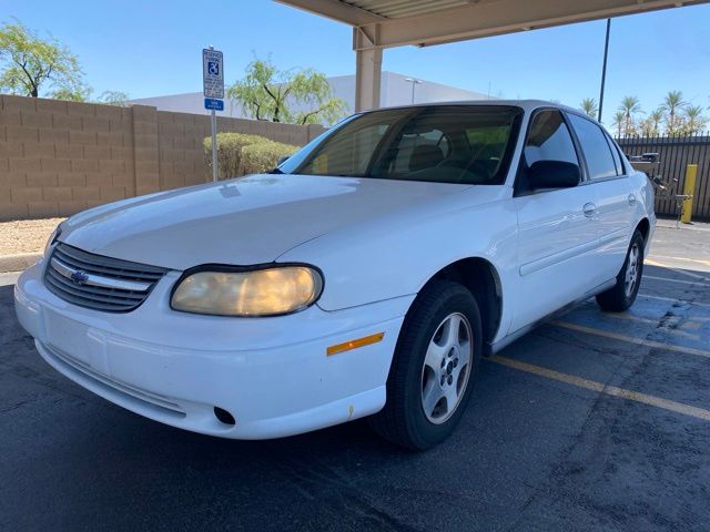 Summit White 2005 Chevrolet Classic Sedan Front-Wheel Drive 4-Speed Automatic Overdrive
