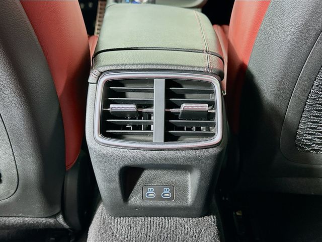 Thumbnail: 2025 Genesis G70 - 26