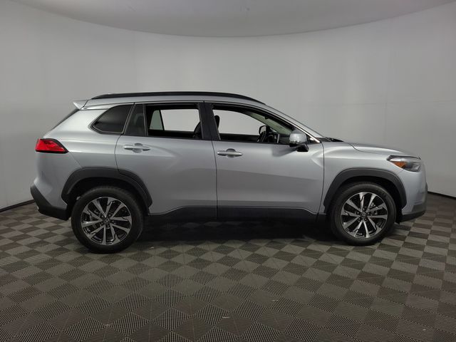 2024 Toyota Corolla Cross XLE - Photo 10