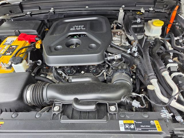 Used 2021 Gray Jeep Unlimited Rubicon 4xe image 28