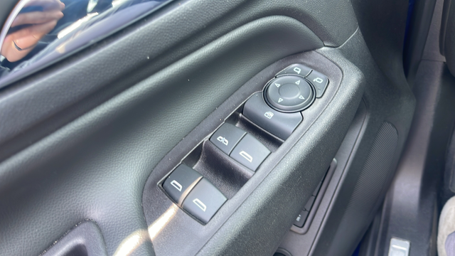 Used 2019 Blue Chevrolet Premier image 20